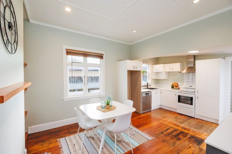 Photo of property in 223 College Street, West End, Palmerston North, 4412