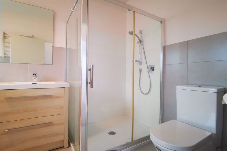 Photo of property in 41 Gossamer Drive, Pakuranga Heights, Auckland, 2010