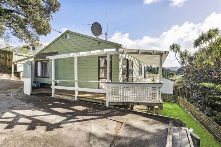Photo of property in 1/305 Rangatira Road, Beach Haven, Auckland, 0626