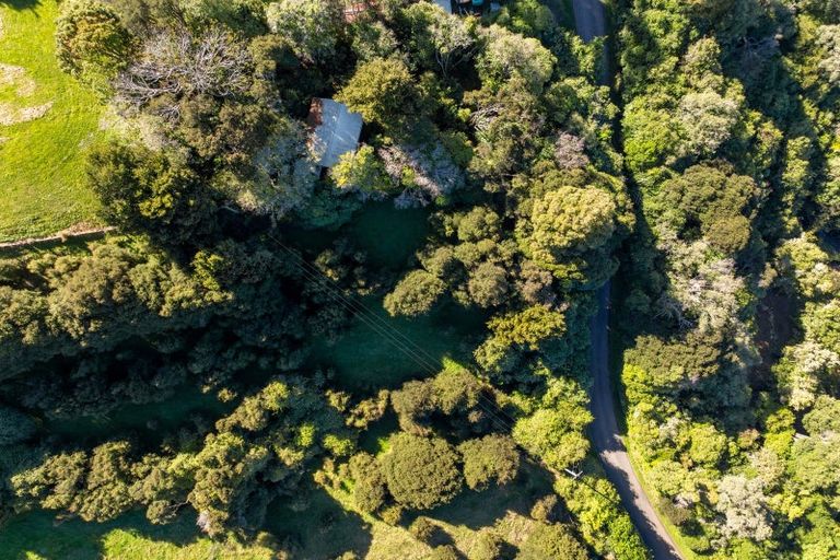 Photo of property in 115 Wainui Valley Road, Wainui, French Farm, 7582