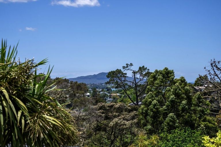 Photo of property in 97a Hinemoa Street, Birkenhead, Auckland, 0626