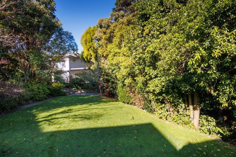 Photo of property in 15 Mountain View Road, Fitzherbert, Palmerston North, 4410