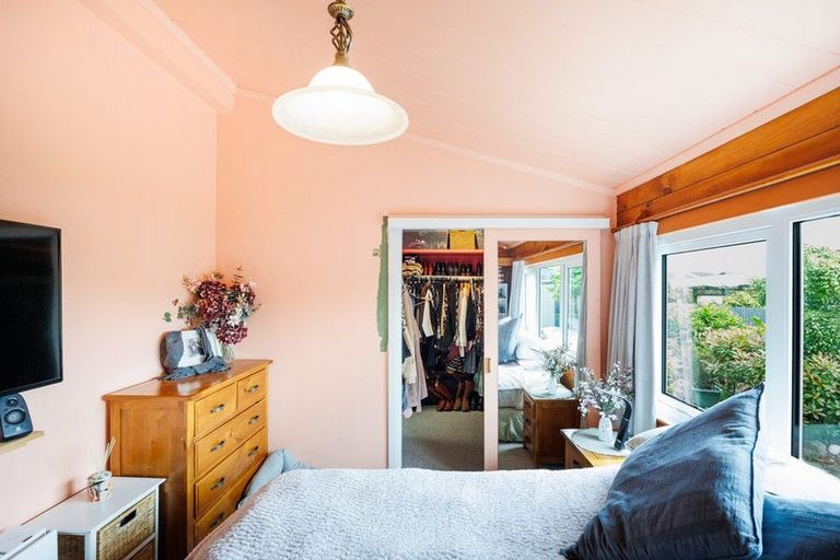 Photo of property in 2 Dalrymple Place, Marton, 4710