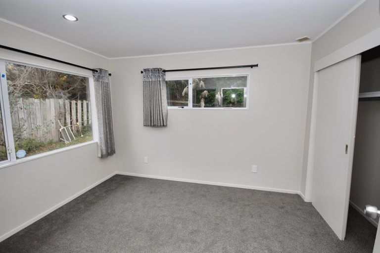 Photo of property in 2/30 Bruce Road, Glenfield, Auckland, 0629
