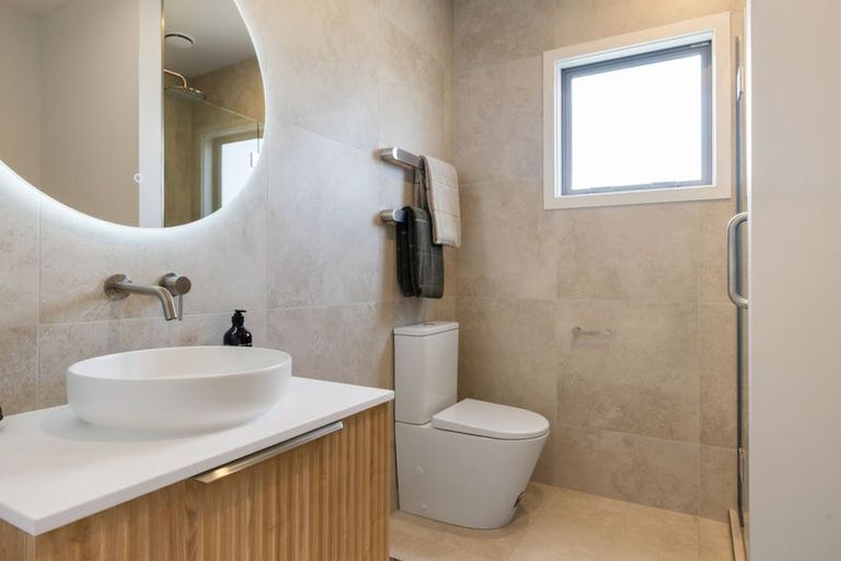 Photo of property in 2/19 Richmond Street, Whitiora, Hamilton, 3200