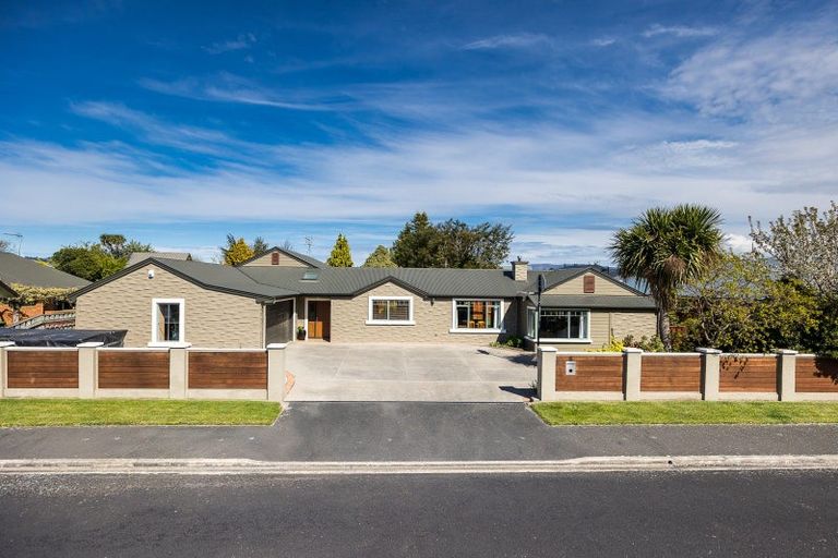 Photo of property in 6 Fenty Place, Mosgiel, 9024