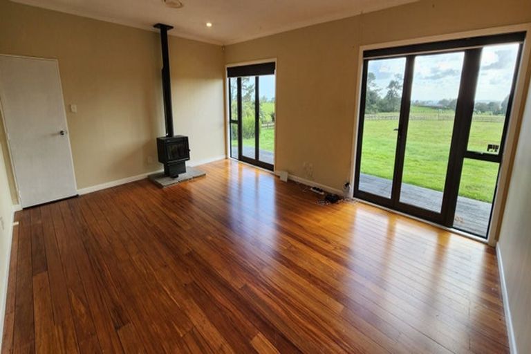 Photo of property in 1388 Mangorei Road, Mangorei, New Plymouth, 4371