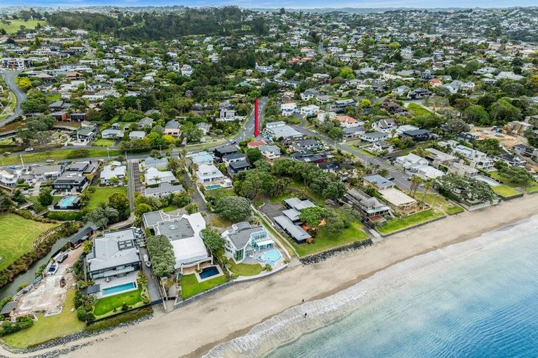 Photo of property in 319 Beach Road, Campbells Bay, Auckland, 0630