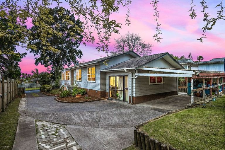 Photo of property in 7 Allington Road, Massey, Auckland, 0614