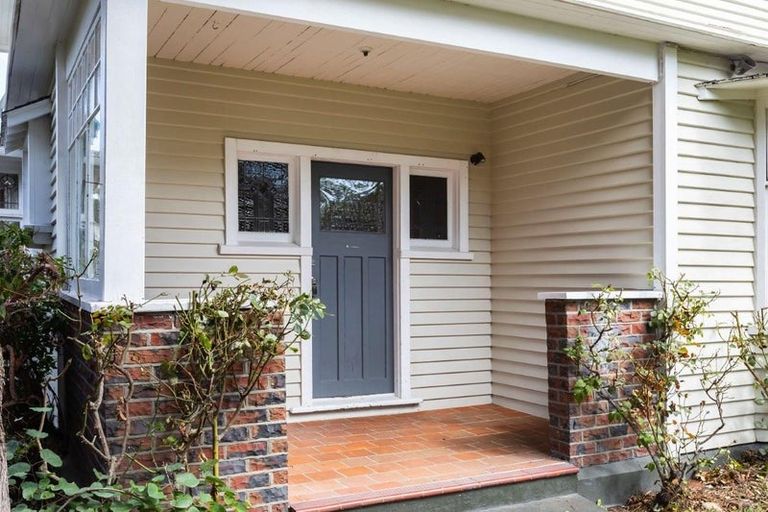 Photo of property in 19 Bartlett Street, Riccarton, Christchurch, 8011