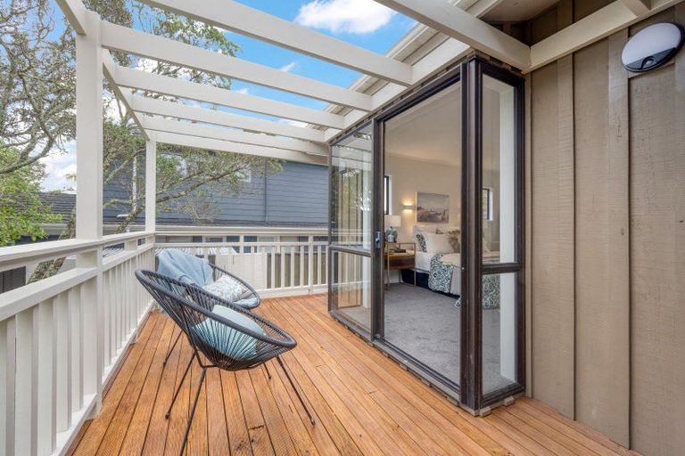 Photo of property in 12 Davita Place, Farm Cove, Auckland, 2012