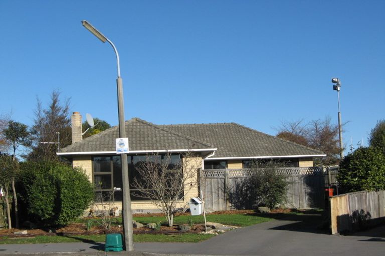 Photo of property in 23 Roswell Place, Islington, Christchurch, 8042