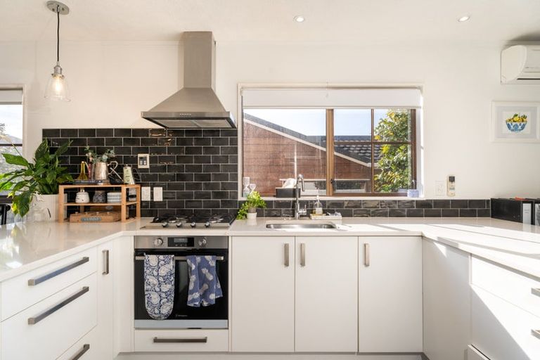 Photo of property in 9 Lakewood Avenue, Churton Park, Wellington, 6037