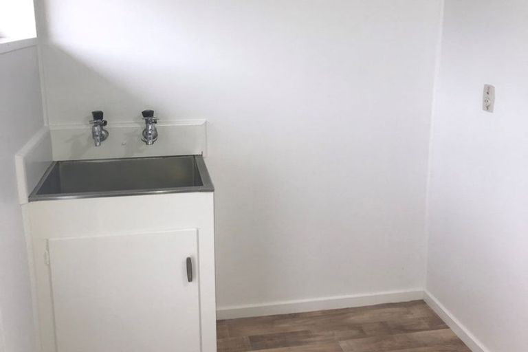 Photo of property in 12 Margaret Road, Papatoetoe, Auckland, 2025