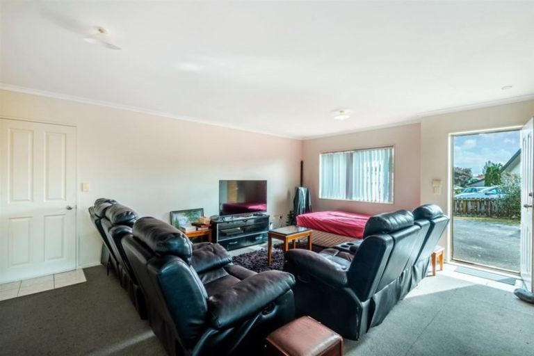 Photo of property in 15 Saybrook Place, Mangere, Auckland, 2022