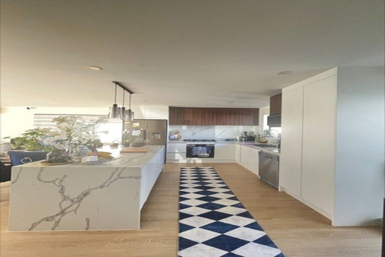 Photo of property in 27a Seaward Place, Wattle Downs, Auckland, 2103