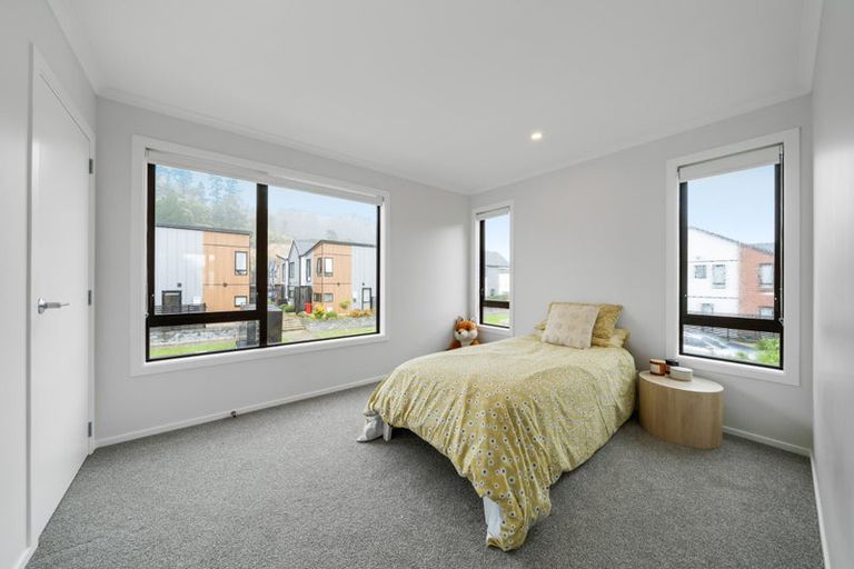 Photo of property in 17 Reakes Crescent, Wallaceville, Upper Hutt, 5018