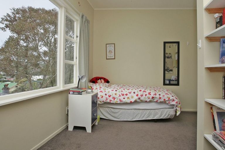 Photo of property in 64 Eden Street, Island Bay, Wellington, 6023