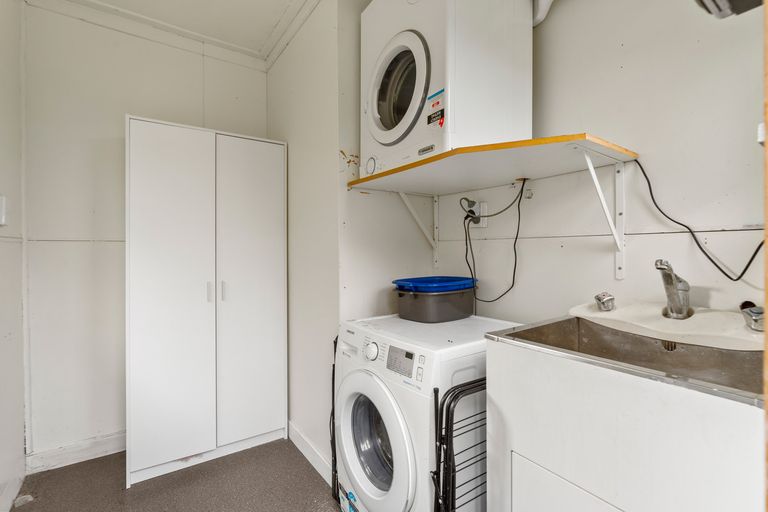 Photo of property in 5 Mccracken Street, Caversham, Dunedin, 9011