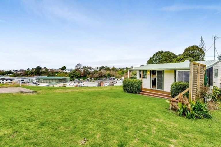 Photo of property in 197b Seaview Road, Westown, New Plymouth, 4310