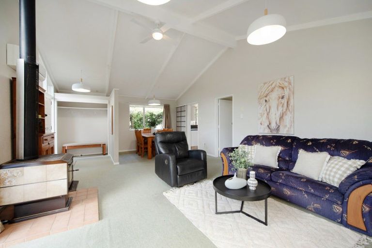 Photo of property in 87 Matai Road, Raumati South, Paraparaumu, 5032