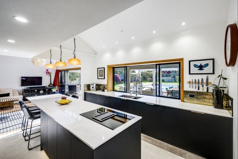 Photo of property in 47 Auckland Road, Greenmeadows, Napier, 4112