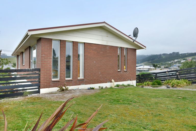 Photo of property in 27 Luke Street, Ocean Grove, Dunedin, 9013