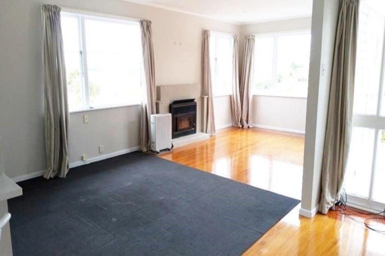 Photo of property in 3 Roband Avenue, Glenfield, Auckland, 0629