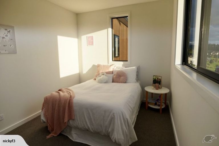 Photo of property in 7 Te Heke Place, Waikanae, 5036