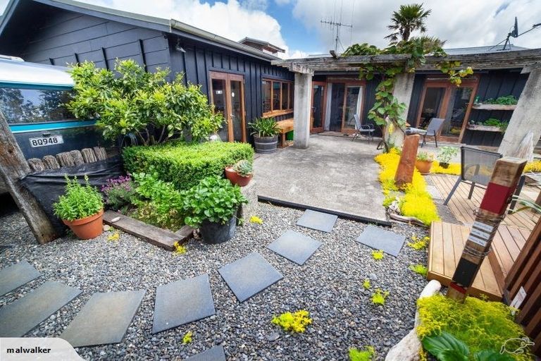 Photo of property in 53 Wainui Road, Raglan, 3225