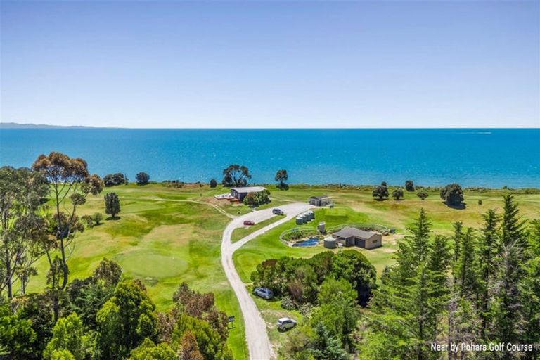 Photo of property in 1 Lansdowne Street, Clifton, Takaka, 7183