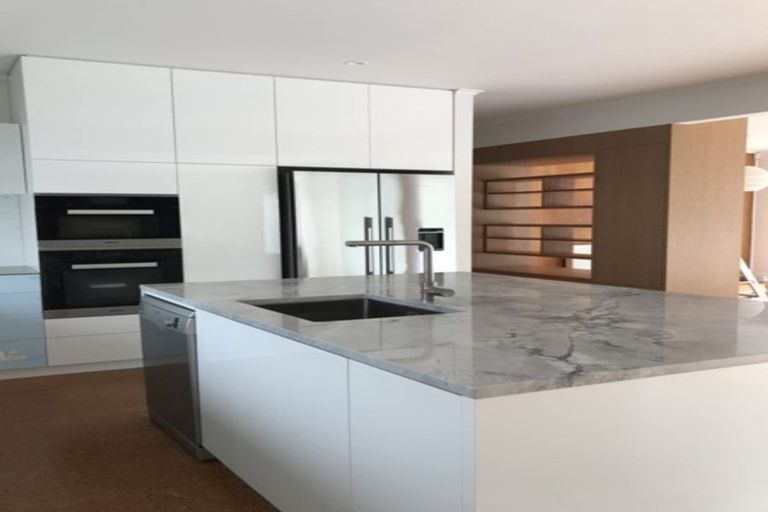 Photo of property in 11 Ngatoto Street, Khandallah, Wellington, 6035