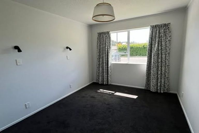 Photo of property in 1a He Awa Crescent, Waikanae, 5036