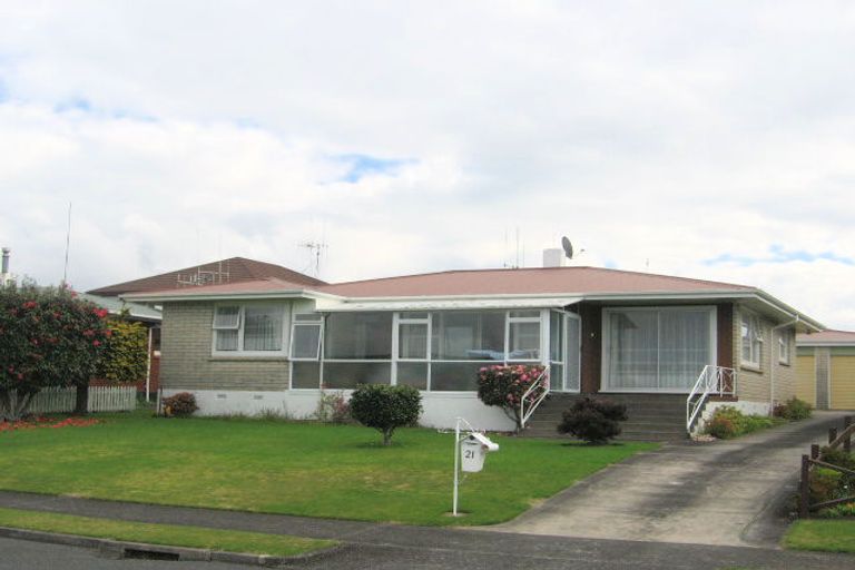 Photo of property in 21 Whitaker Street, Otumoetai, Tauranga, 3110