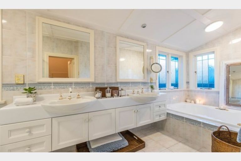 Photo of property in 29 Auckland Road, Saint Heliers, Auckland, 1071