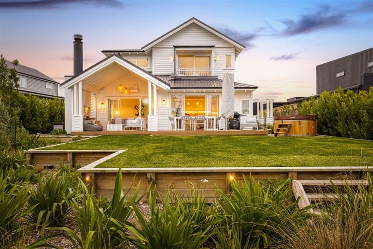 Photo of property in 6 William Blake Way, Riverhead, 0820