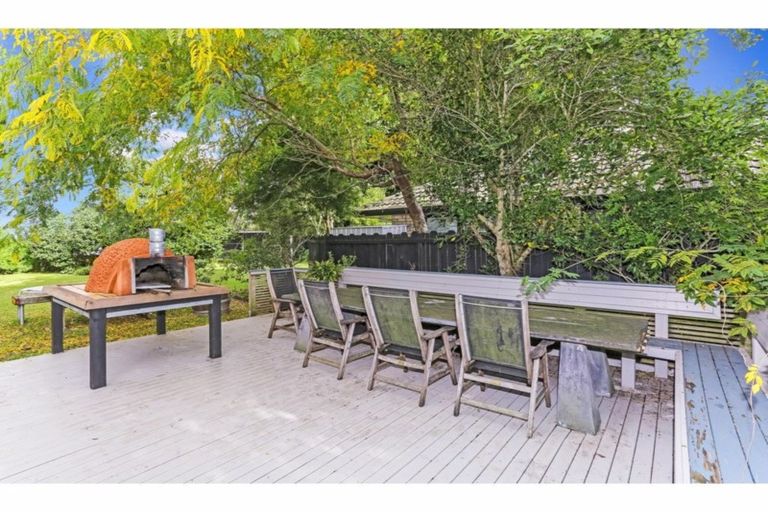 Photo of property in 8 Youngs Road, Papakura, 2110