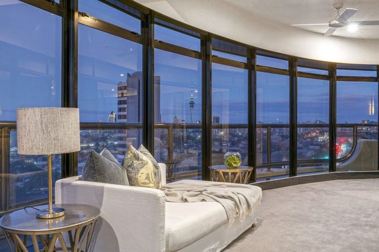 Photo of property in Shangri La Apartments, 10/97 Jervois Road, Herne Bay, Auckland, 1011