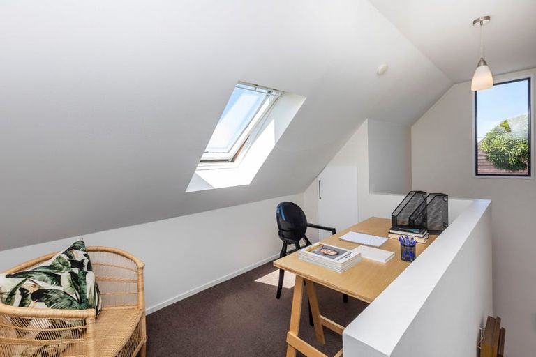 Photo of property in 1/16 Coniston Avenue, Ilam, Christchurch, 8041