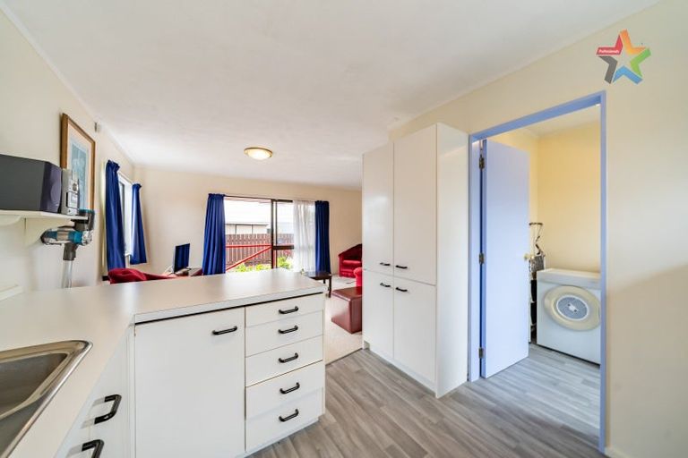 Photo of property in 2/37 Leighton Avenue, Waiwhetu, Lower Hutt, 5010