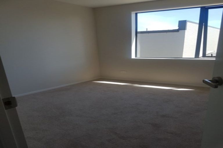 Photo of property in 16b Hollowout Street, Takanini, 2112