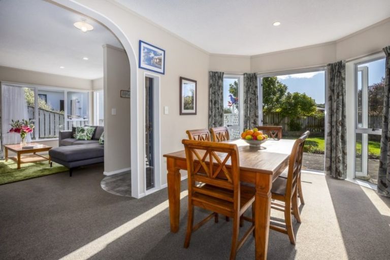 Photo of property in 13a Westridge, Camborne, Porirua, 5026