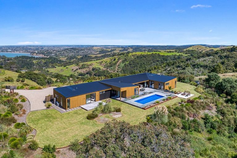 Photo of property in 983b Hibiscus Coast Highway, Waiwera, Orewa, 0994
