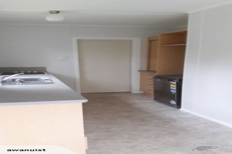 Photo of property in 79 Awanui Street, Merrilands, New Plymouth, 4312