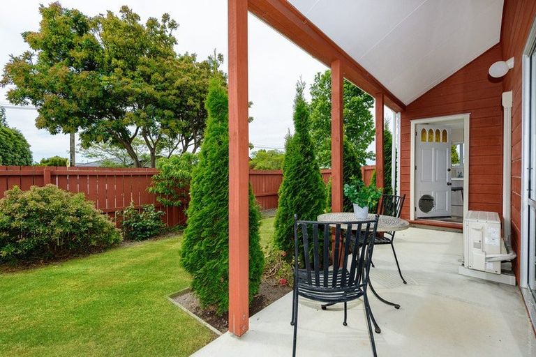 Photo of property in 1/80 Veitches Road, Casebrook, Christchurch, 8051