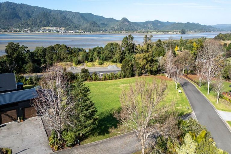 Photo of property in 6 Aldermen Lane, Tairua, 3579