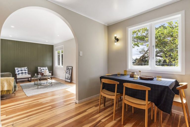 Photo of property in 24d Clinton Avenue, Te Atatu Peninsula, Auckland, 0610