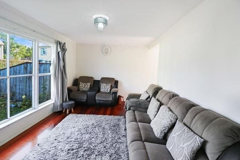 Photo of property in 8 Whakataki Grove, Waiwhetu, Lower Hutt, 5010