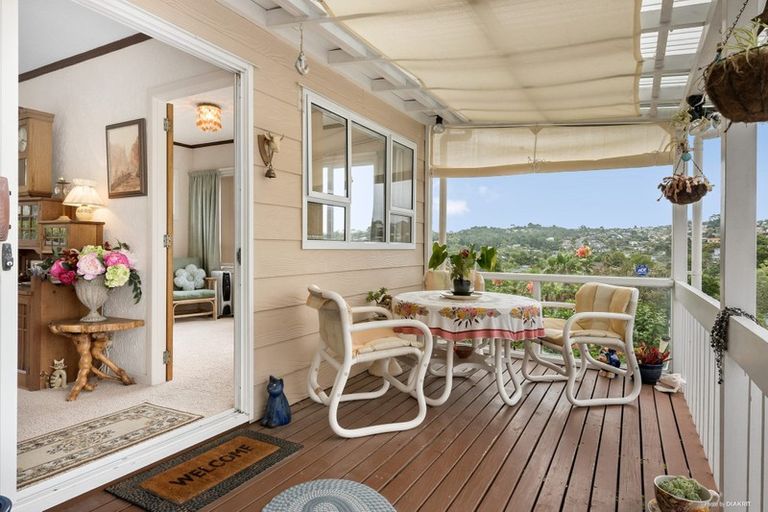 Photo of property in 530 Beach Road, Murrays Bay, Auckland, 0630