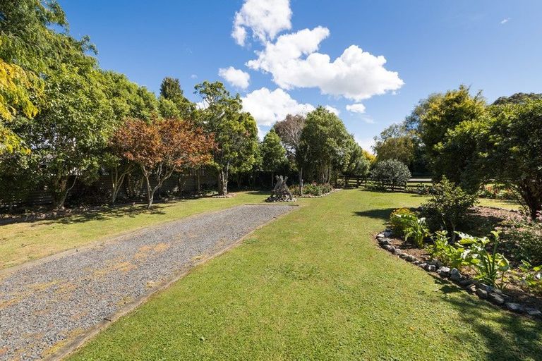 Photo of property in 6-8 East Road, Shannon, 4821